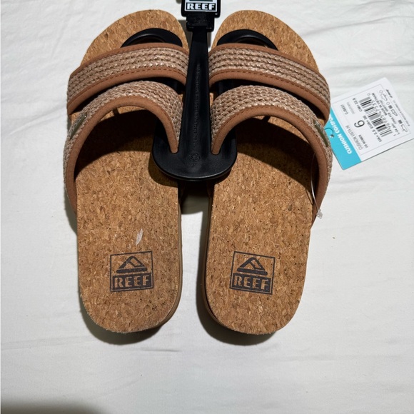 Reef Tan and Brown Women’s Sandals - Picture 2 of 4